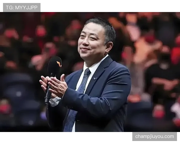 刘国梁这生活节奏,跟赛场上那股狠劲完全对不上号啊! 刘国梁这生活节奏,跟赛场上那股狠劲完全对不上号啊!